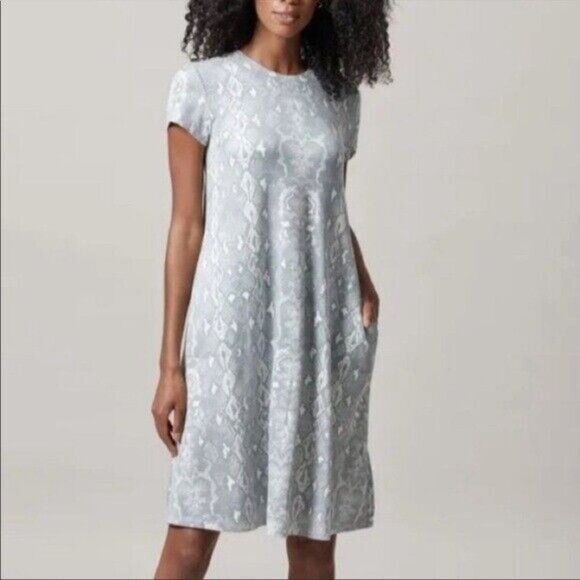 J‎ McLaughlin Faux Suede Short Sleeve Snake Print Swing Dress in Grey Size XS - Picture 1 of 8